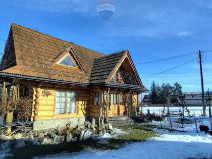 GÓRALSKI DOMEK W POBLIŻU STACJI NARCIARSKICH