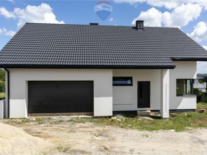 Nowoczesny przestronny dom w świetnej lokalizacji