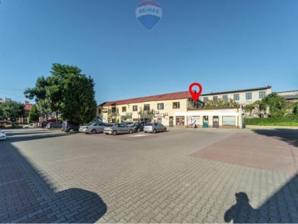 Lokale handlowe i działka w centrum Andrychowa