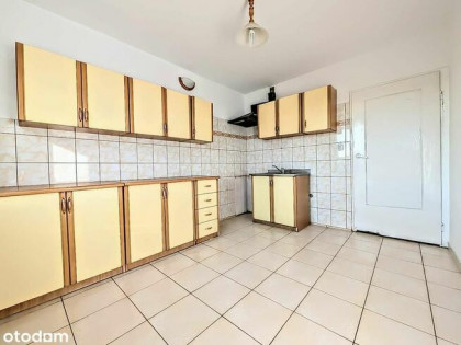 Mieszkanie 51m, 2 pokoje, 3 piętro, balkon, piwnica.