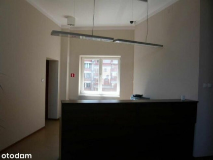 Stare Miasto, lokal biurowo-usługowy o pow. 150 m2