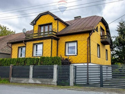 Energooszczędny dom z niezależnymi mieszkaniami