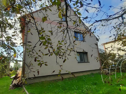 Dom Niepołomice, Na Tamie