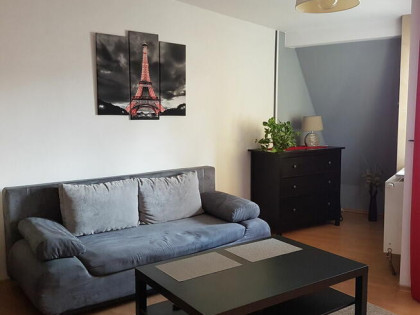 Przestronna kawalerka z kom. lok. i m. parkingowym-Psie Pole