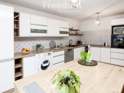 Dom ul. Broniewskiego , do wykończenia