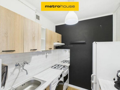 TYSIĄCLECIE, 3 pokoje 46 m2, balkon, niski blok