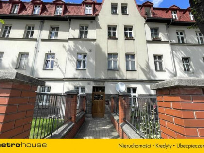 45 m2 w zabytkowej kamienicy! Do własnej aranżacji