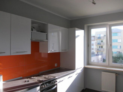 54-metrowe, Drzewieckiego, z miejscem garażowym 2000