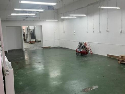 wynajmę samodzielny budynek siła parking każda hurtownia