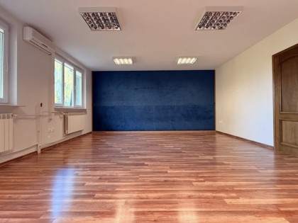 Segment komercyjny na sprzedaż atrakcyjna lokaliza