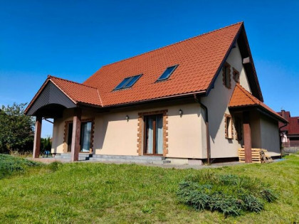 Atrakcyjny i Przestronny dom w Szemudzie