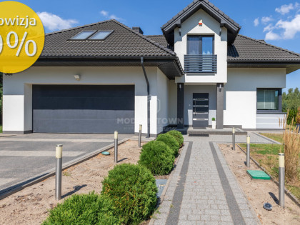 Nowoczesny Dom z Basenem