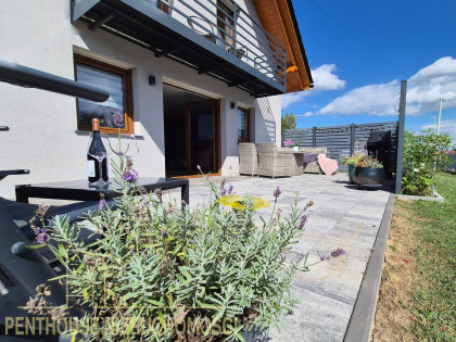 WYJĄTKOWY DOM W OTOCZENIU GÓR