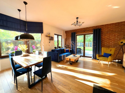 Przestronny dom z ogrodem – idealny dla rodziny!