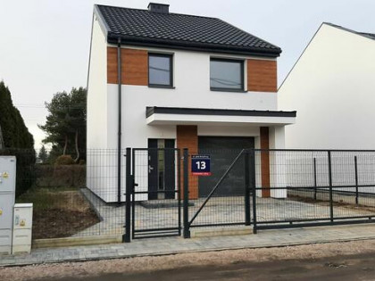 Rewelacja Ostatni Wolnostojący Dom w Ofercie z Garażem