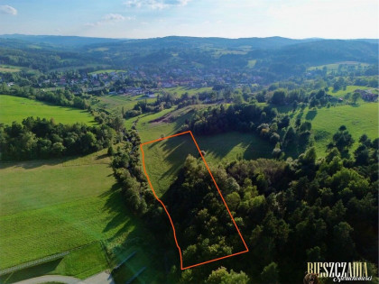 Działka w Bieszczadach z potencjałem turystycznym!