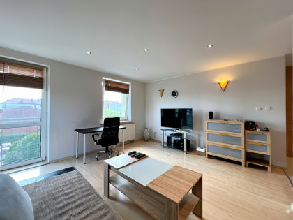 Komfortowe 2 pokoje w sercu Warszewa!