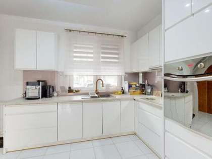 Na sprzedaż Segment 79,59m2  z dużym ogródkiem