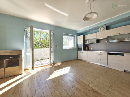 Cztery pokoje 87 m2 z garażem w otulinie lasu.