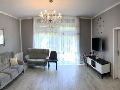 Mieszkanie w Dąbiu z ogródkiem, garażem i miejscem postojowym