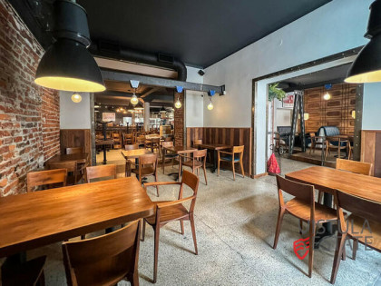 LOKAL GASTRONOMICZNY PRZY PLACU WOLNICA 523 M2