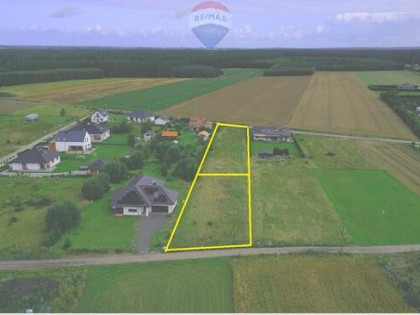 Działki w centrum Charzyna po 1500m2