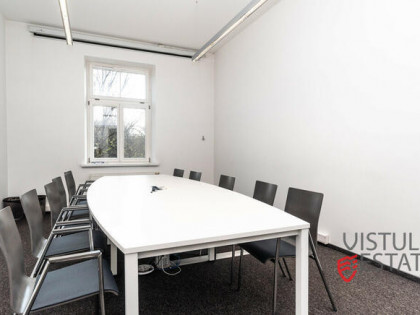 Przestrony lokal biurowy 216 m2