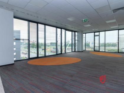 Duży lokal biurowy z możliwością podziału 2100 m2