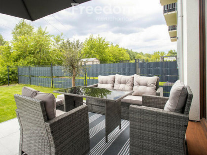 Segment z  ogródkiem +2 miejsca parkingowe