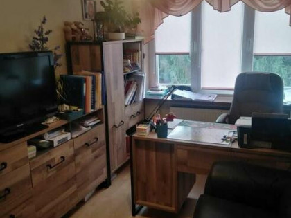 Dom 270 m2 - 3 osobne mieszkania -os.Białe Sady