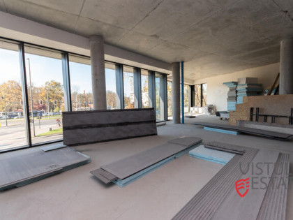 Lokal biurowy w nowoczesnym budynku, 230 m2