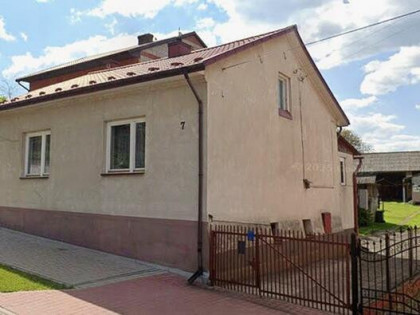 Działka z domem 8ar w Koprzywnicy blisko Rynku.