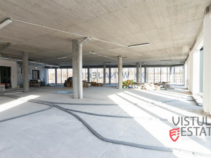 LOKAL BIUROWY W NOWOCZESNYM BUDYNKU 335 M2