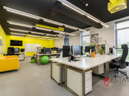 Lokal biurowy w wysokim standardzie 695 m2