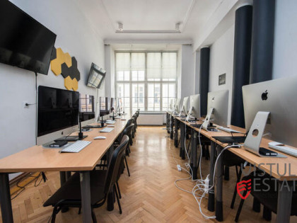 Lokal biurowo-usługowy w sąsiedztwie Rynku