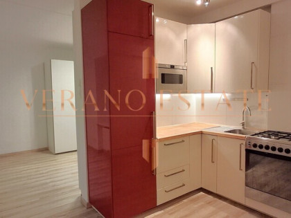 Rondo Wiatraczna | 32 m2 | po remoncie | parter