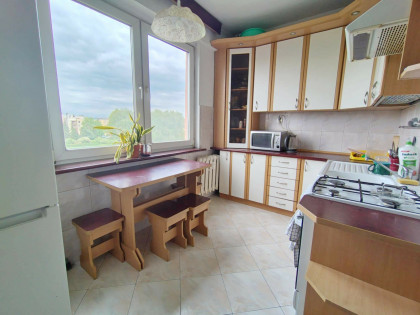 64m ul. ŚWIADKA mieszkanie 3-pokojowe