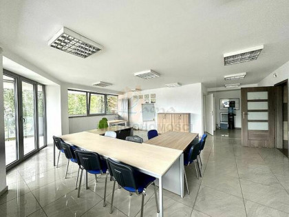 015LW*N. Sącz – Centrum, lokal biurowo- usługowy! pow. 100