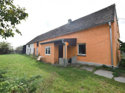 Wiejski dom  z dużą działką