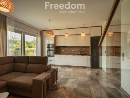 Dom - Osiedle nad Jeziorem przy ulicy Żaglowej