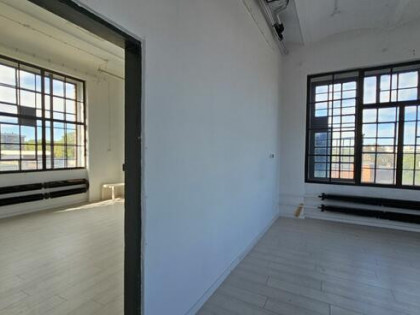 Do wynajęcia powierzchnia 170 m2 przy placu Orląt Lwowskich