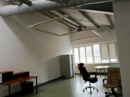 Do wynajęcia klimatyzowane biuro 16 m2 Przy Brucknera dzieln