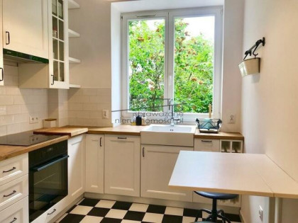 UROCZE W KAMIENICY PRZY ŁAZIENKACH! UJAZDÓW