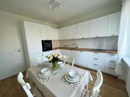 Bezpośrednio! 2 pok+kuchnia, wykończone pod klucz