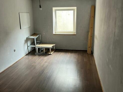 1 pokój + kuchnia, pow. 34 m2, poddasze, Polesie- 25 tys. zł