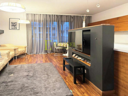 3-pokojowe mieszkanie 70m2 z klimatyzacją, 2 balkony