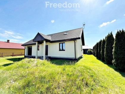 Nowy, parterowy dom + poddasze-na działce 1000 m2