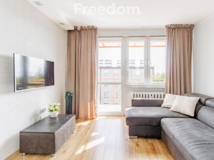 Przytulne 2 pokoje z balkonem na osiedlu Strusina!