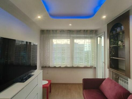 Wynajme mieszkanie 2 pokojowe. Samo centrum koło spodka