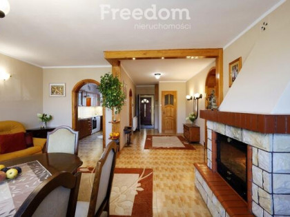 Przestronny dom rodzinny w malowniczych Prabutach.